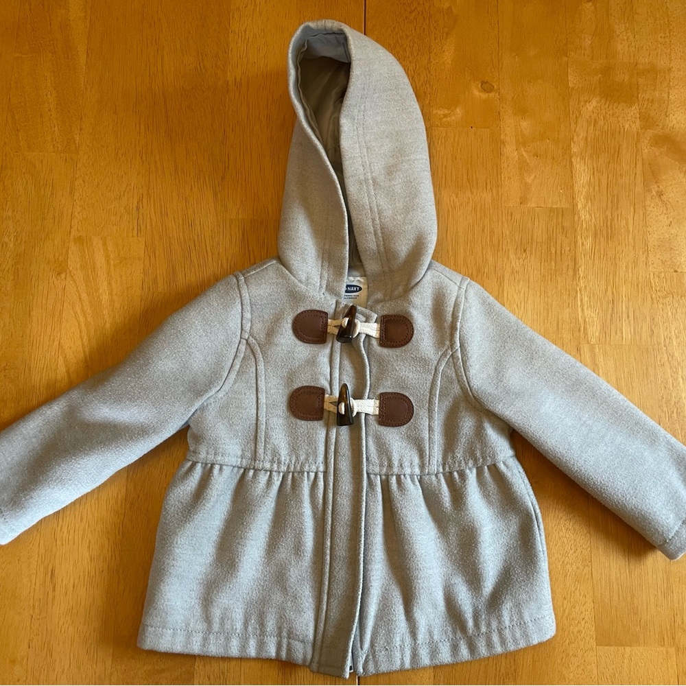 Light gray toddler coat with zipper 18m